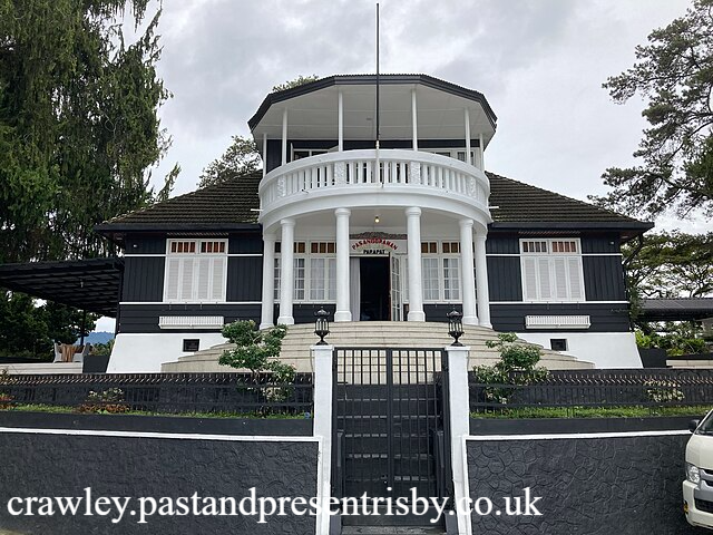 Wisata Sejarah di Parapat Rumah Pengasingan Bung Karno